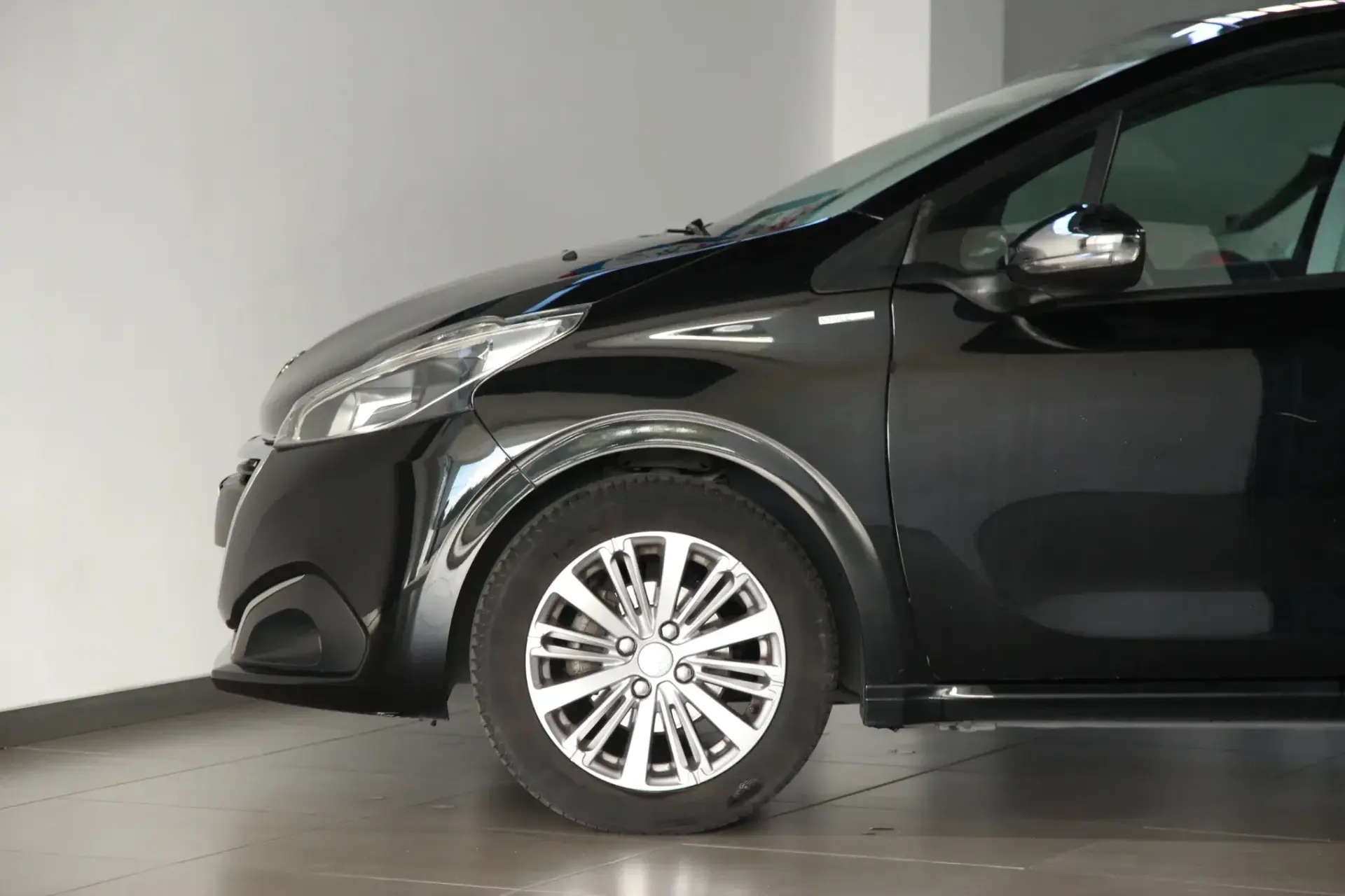 Peugeot 208 1.2 PureTech Style 17