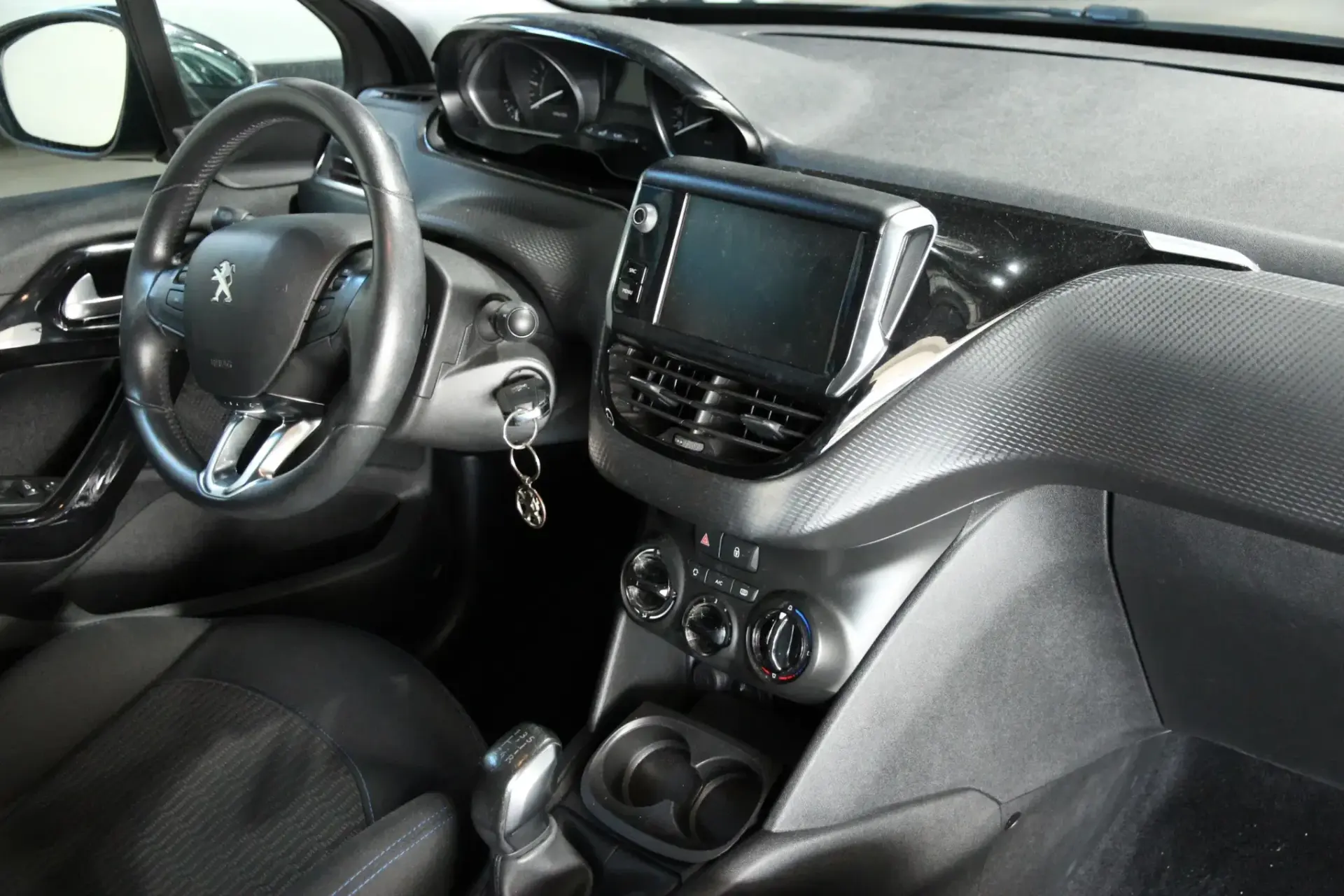 Peugeot 208 1.2 PureTech Style 22