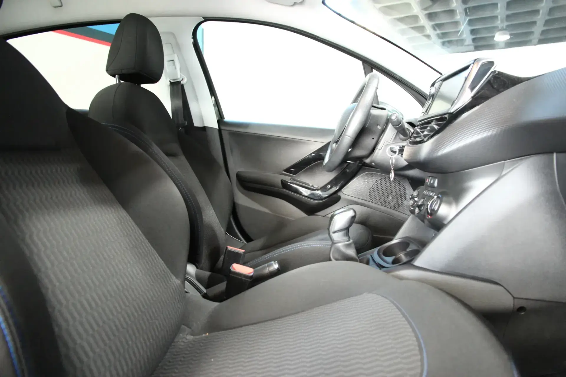 Peugeot 208 1.2 PureTech Style 21