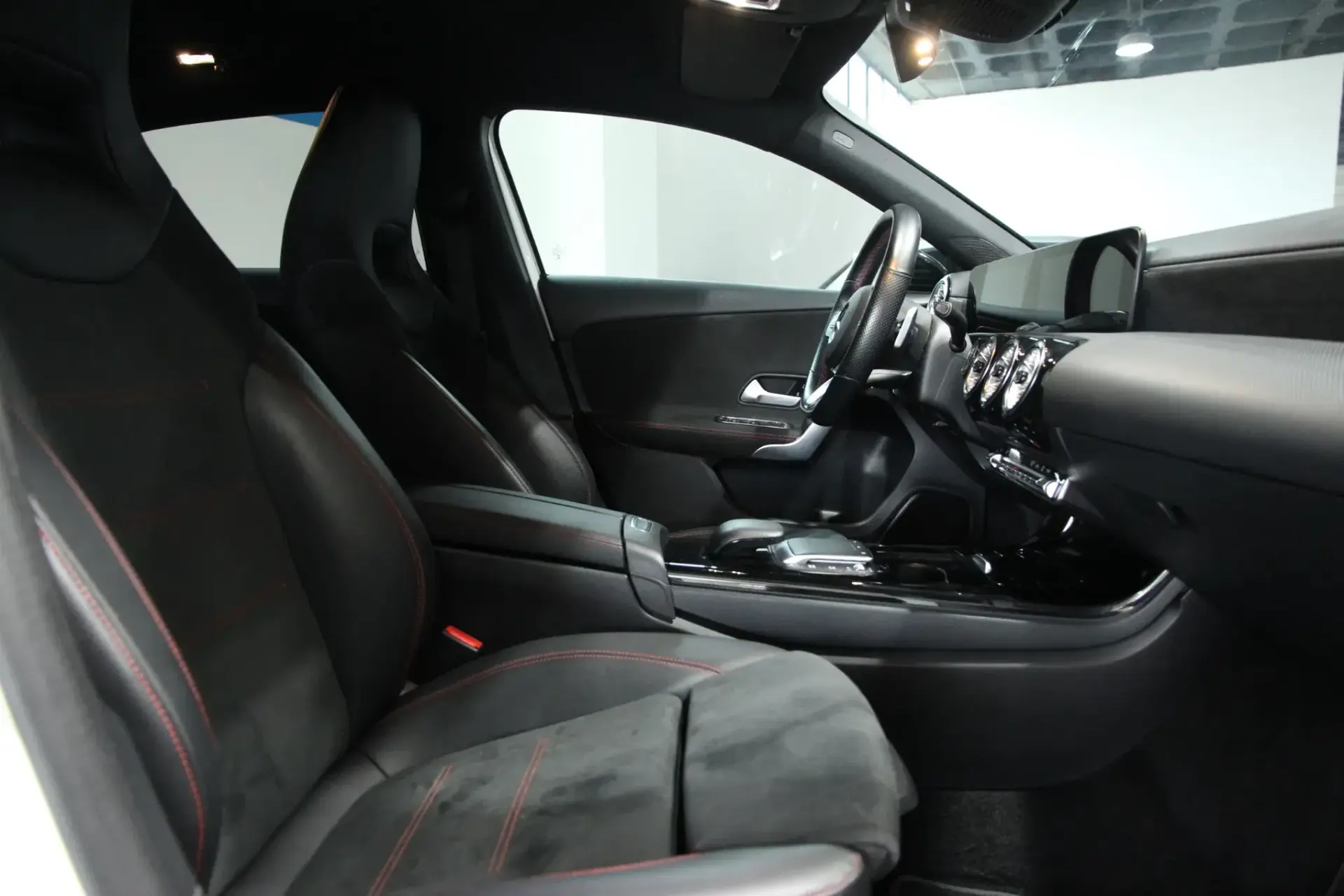 Mercedes-Benz A 180 d AMG Line Aut. 21