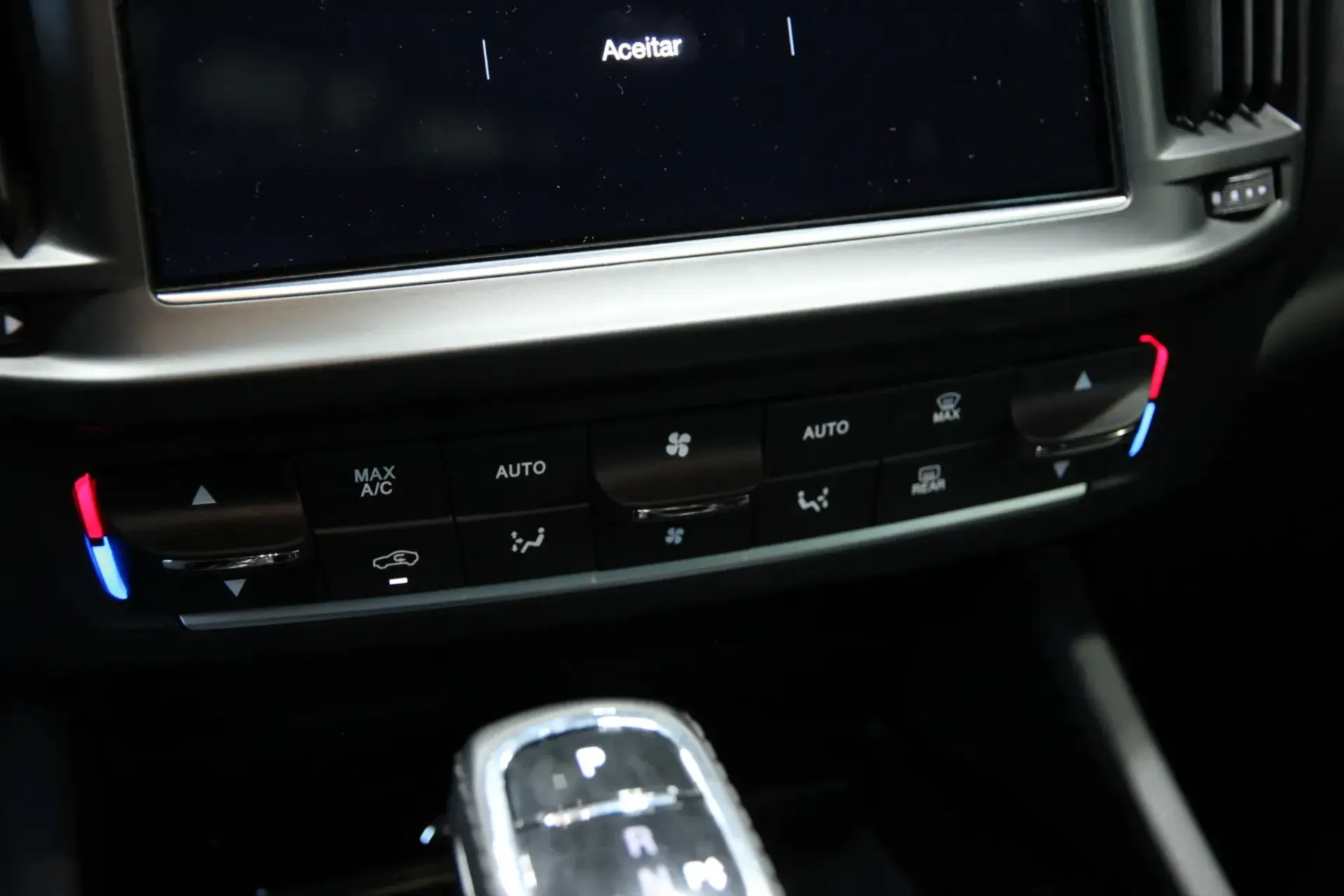 Maserati Levante 2.0 GT 13