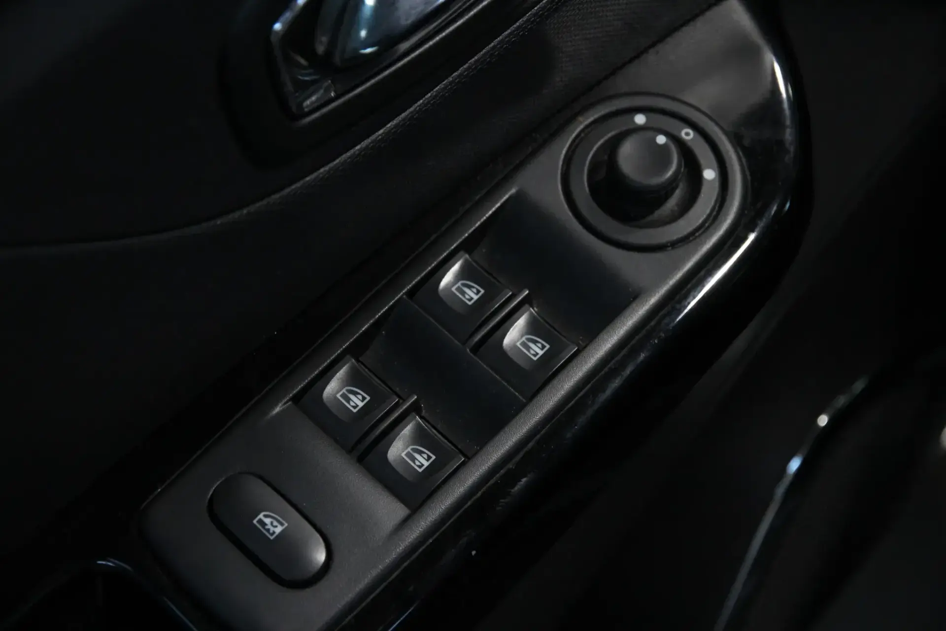 Renault Captur 0.9 TCE Exclusive 3
