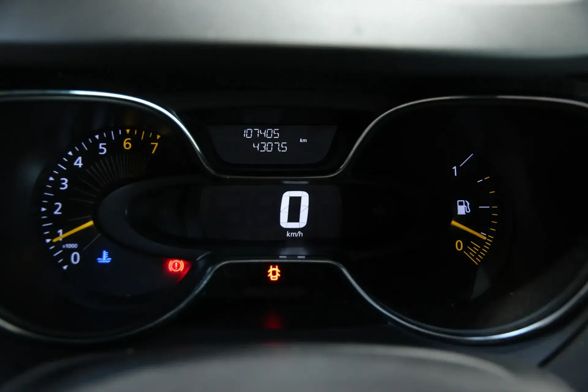 Renault Captur 0.9 TCE Exclusive 16