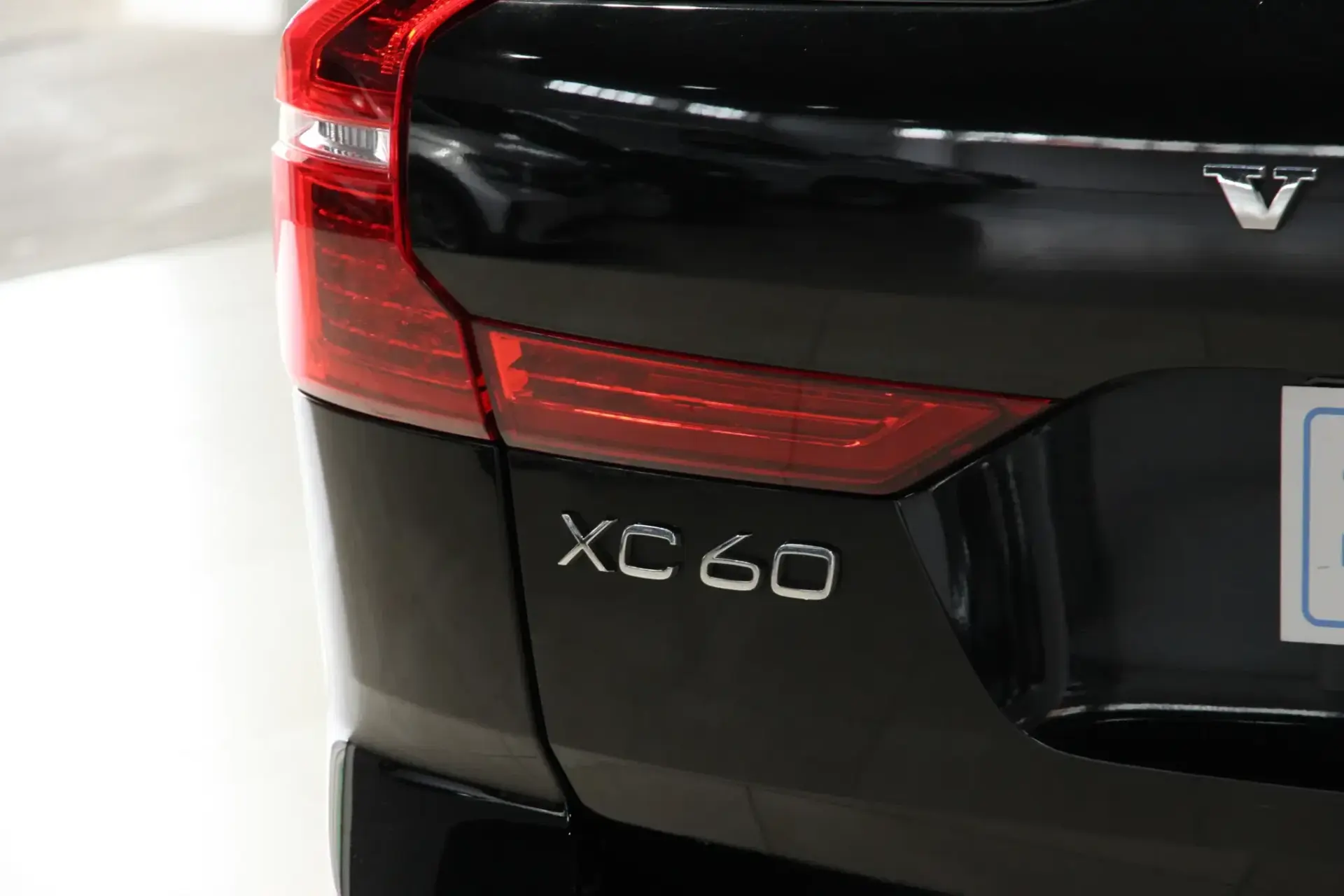 Volvo XC 60 2.0 B4 R-Design 25