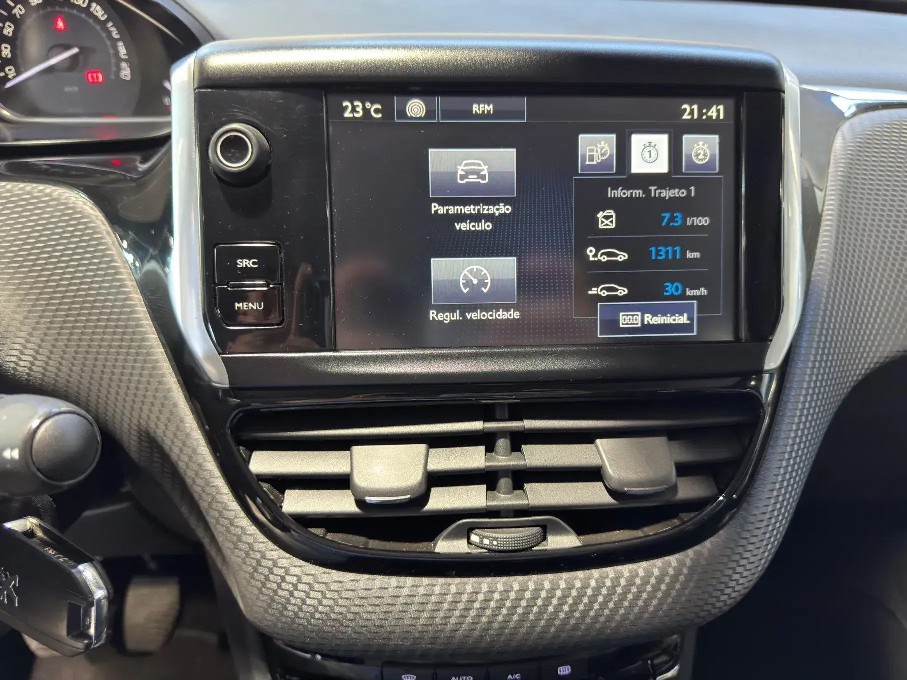 Peugeot 2008 1.2 PureTech Allure 18