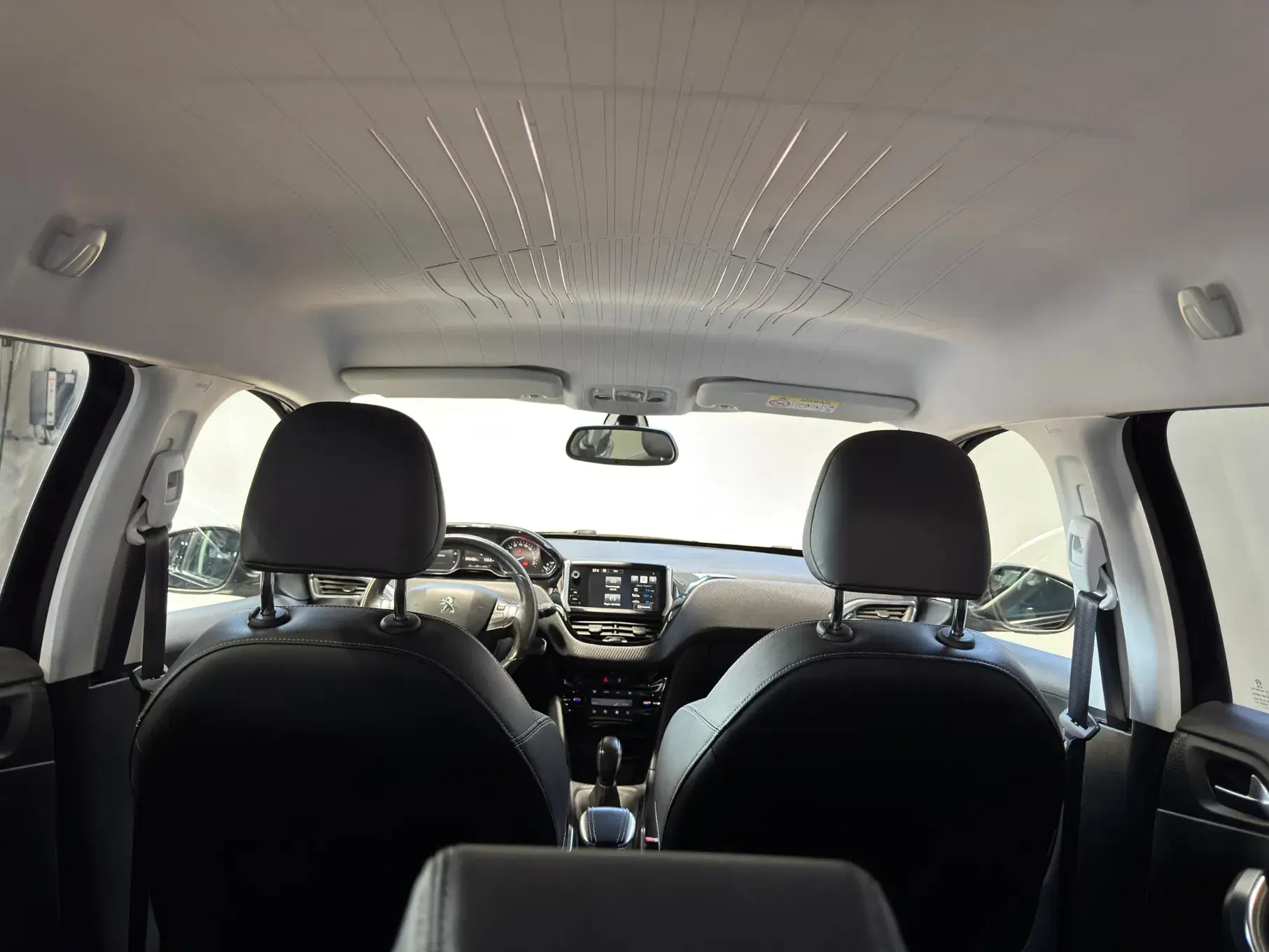 Peugeot 2008 1.2 PureTech Allure 24