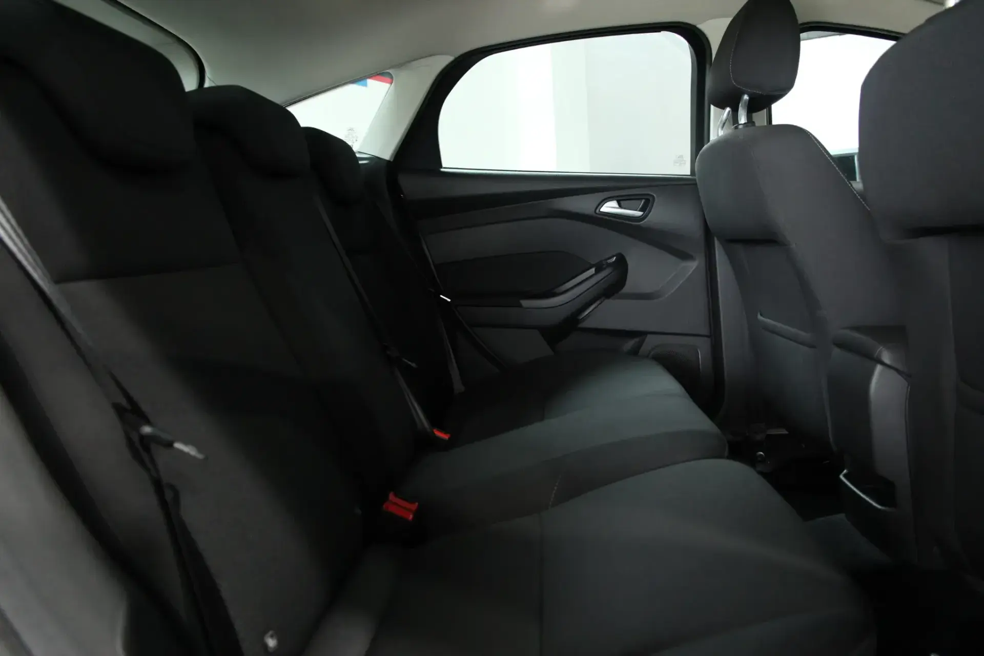 Ford Focus 1.0 EcoBoost Business 8