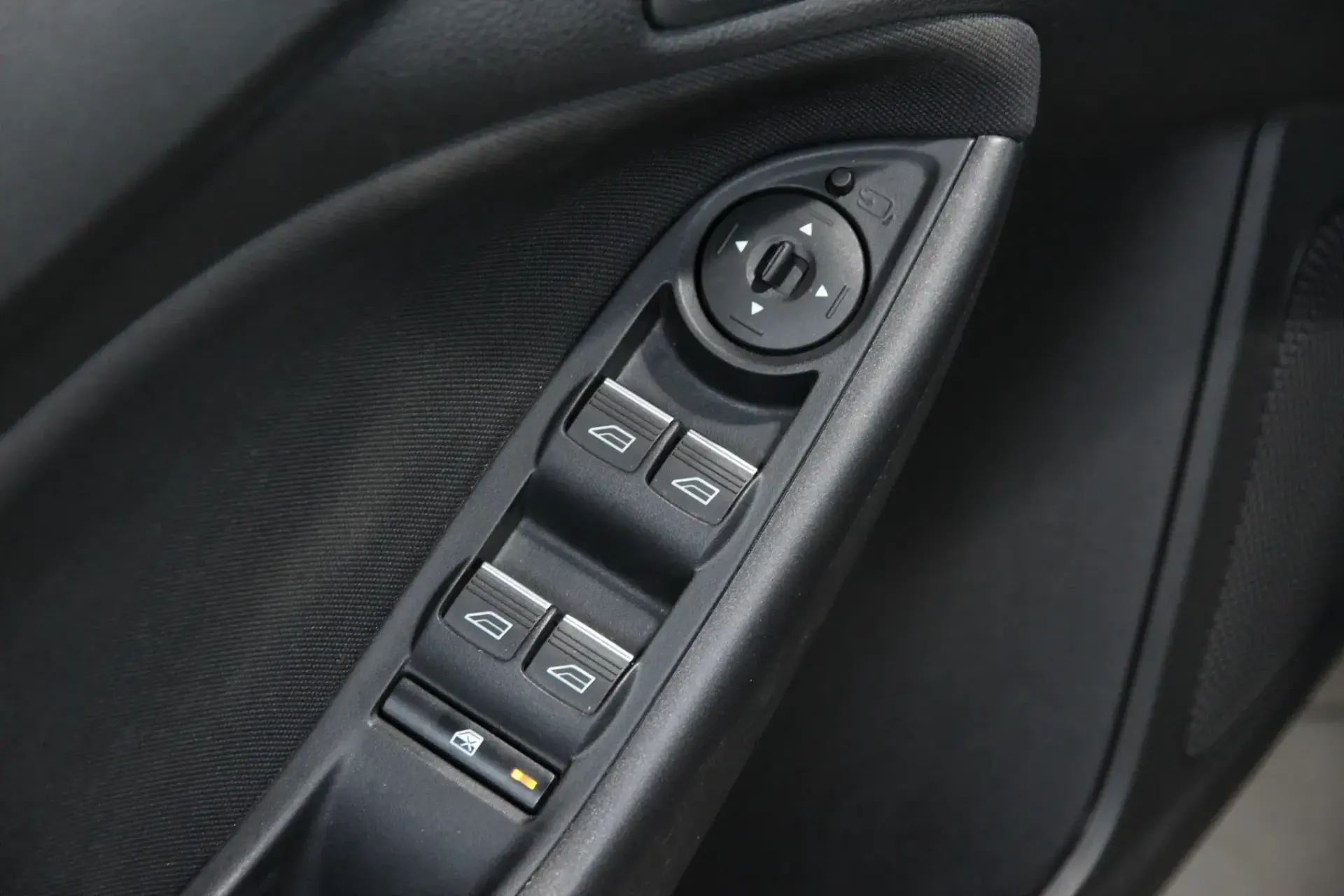 Ford Focus 1.0 EcoBoost Business 18