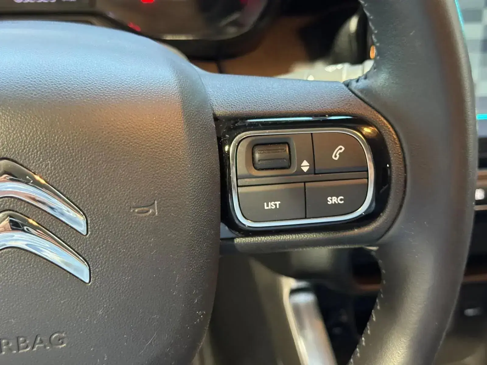 Citroen C3 Aircross 1.2 PureTech C-Series 6