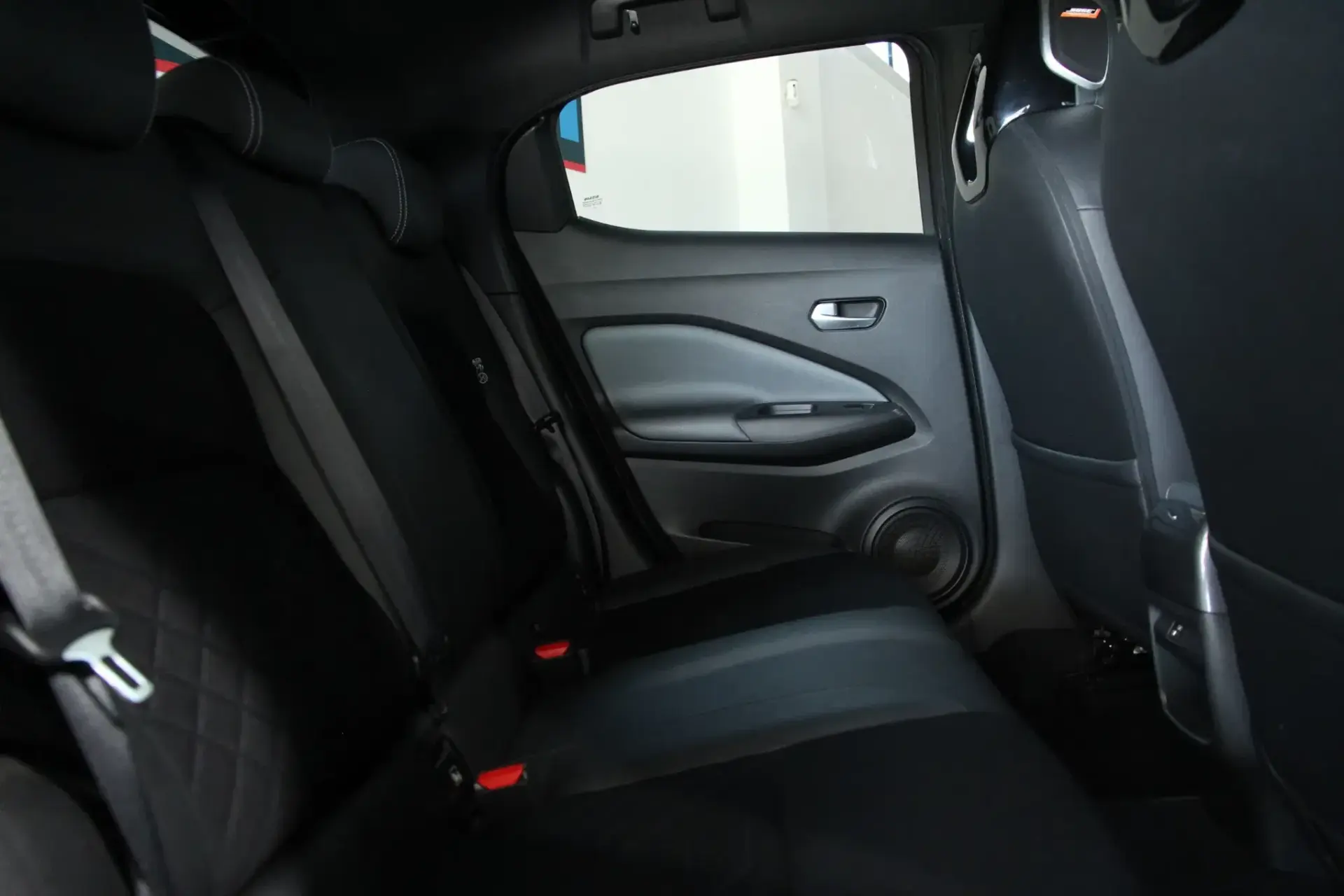 Nissan Juke 1.0 DIG-T Tekna TwoTone T DCT 21