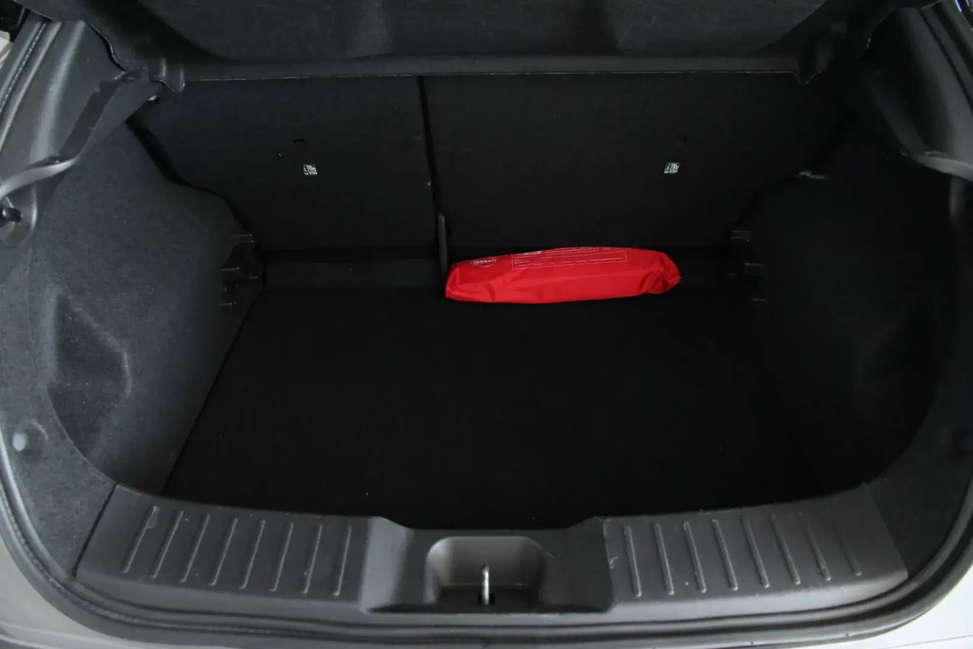Nissan Juke 1.0 DIG-T Tekna TwoTone T DCT 24