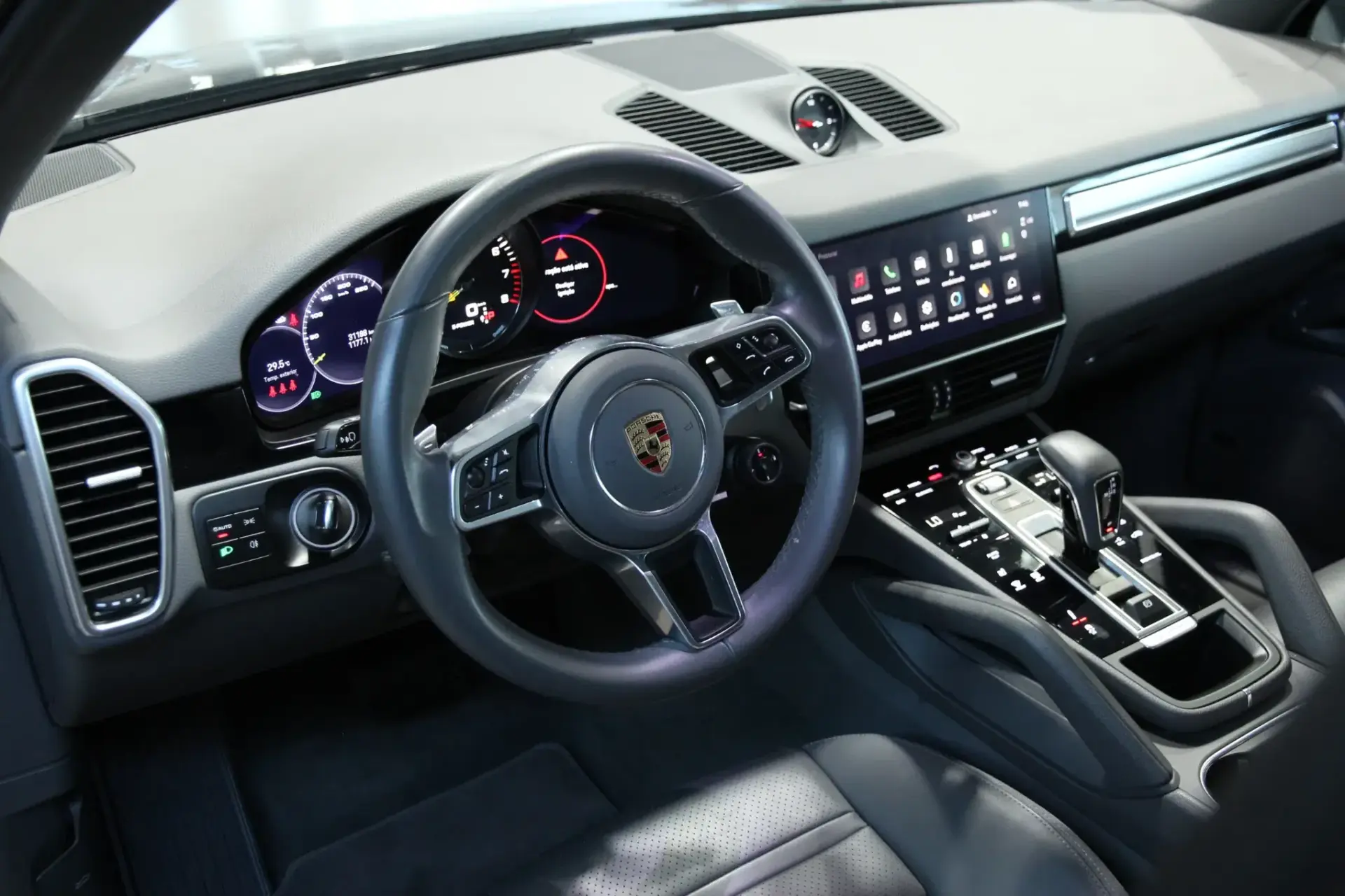 Porsche Cayenne E-Hybrid Platinum Edition 11