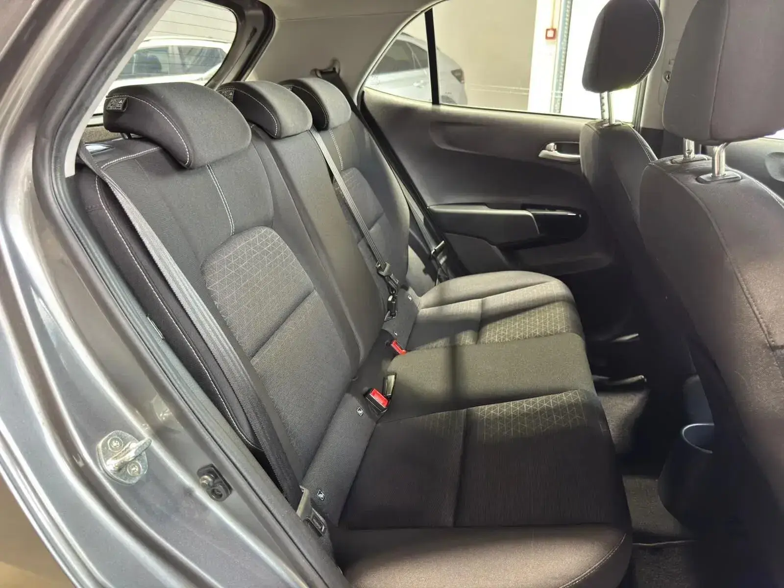 Kia Picanto 1.0 CVVT Urban 17