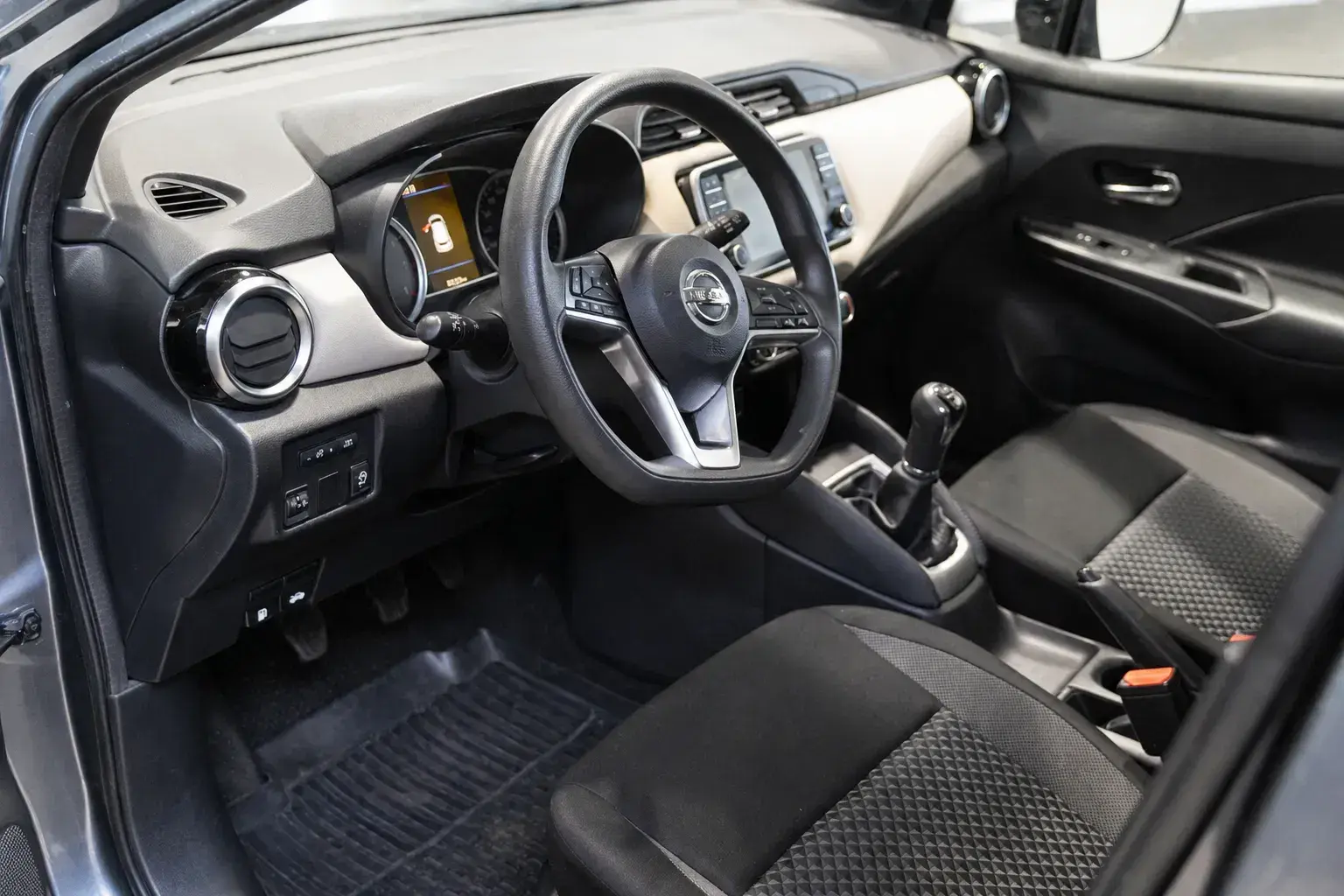 Nissan Micra 1.0 IG-T Kiiro 3
