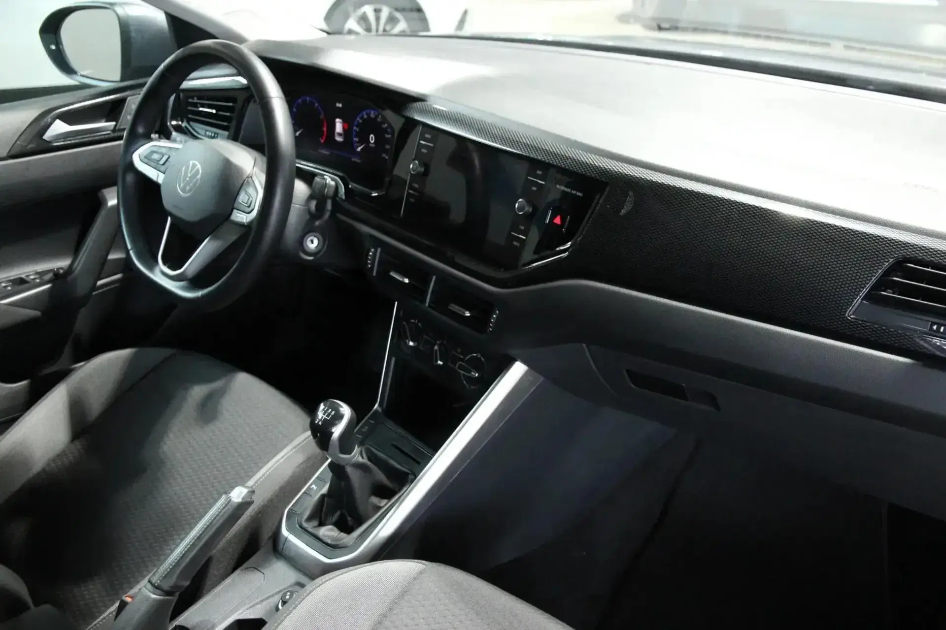 Volkswagen Taigo 1.0 TSI Urban 14