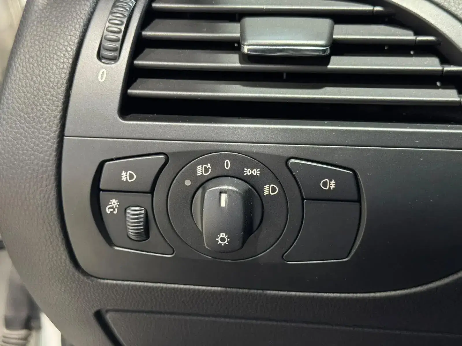 BMW 630 i Aut. 2