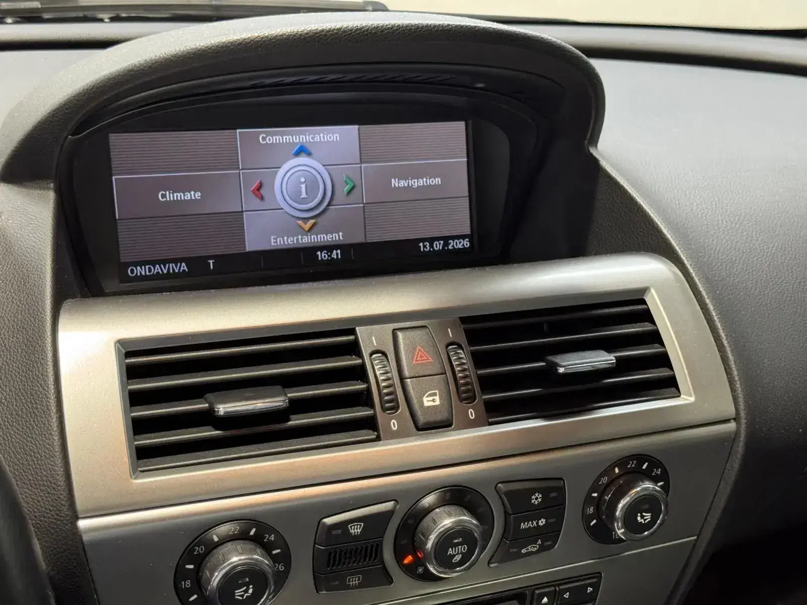 BMW 630 i Aut. 8