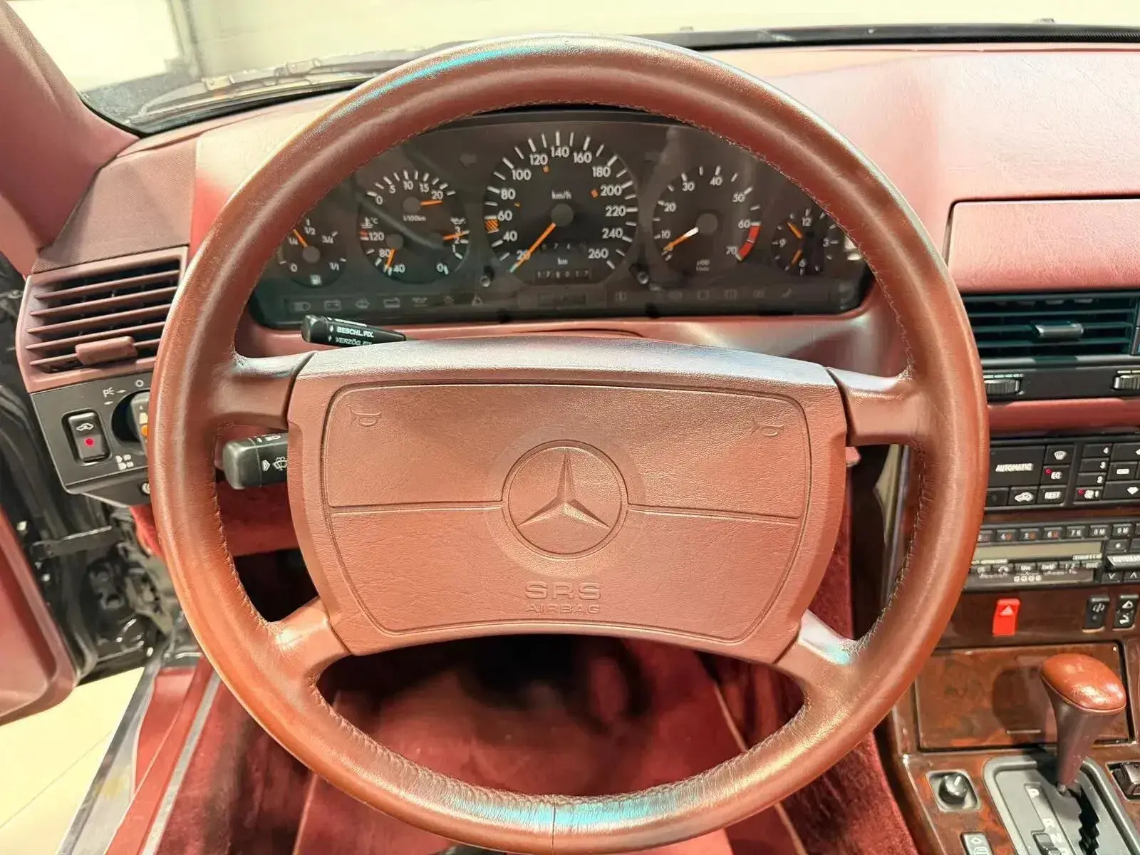 Mercedes-Benz SL 500 Standard 19