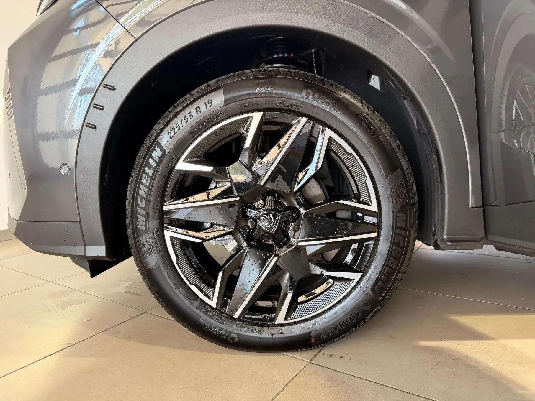 Peugeot 3008 1.2 Hybrid Allure Pack e-DCS6 30