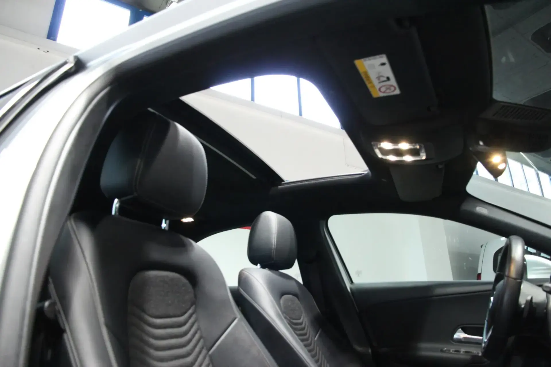 Mercedes-Benz A 250 e Style Plus 2