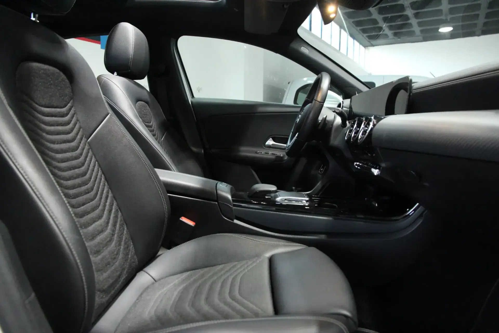 Mercedes-Benz A 250 e Style Plus 24