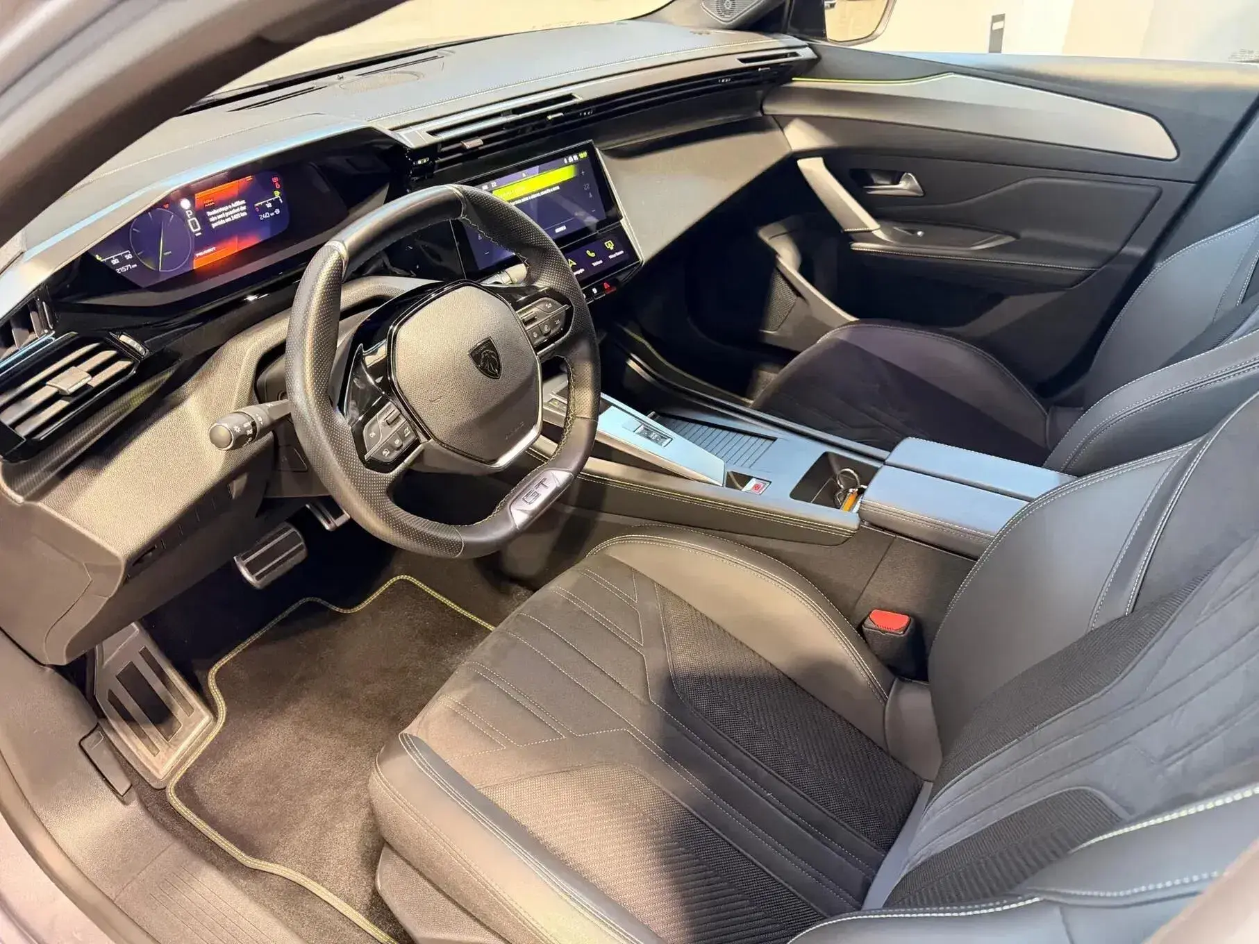 Peugeot 308 SW 1.5 BlueHDi GT Pack EAT8 24