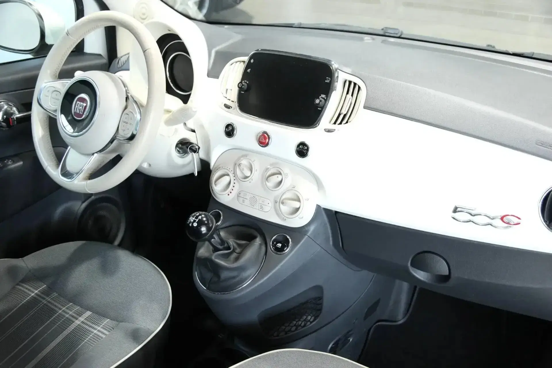 Fiat 500 1.0 Hybrid Lounge 7