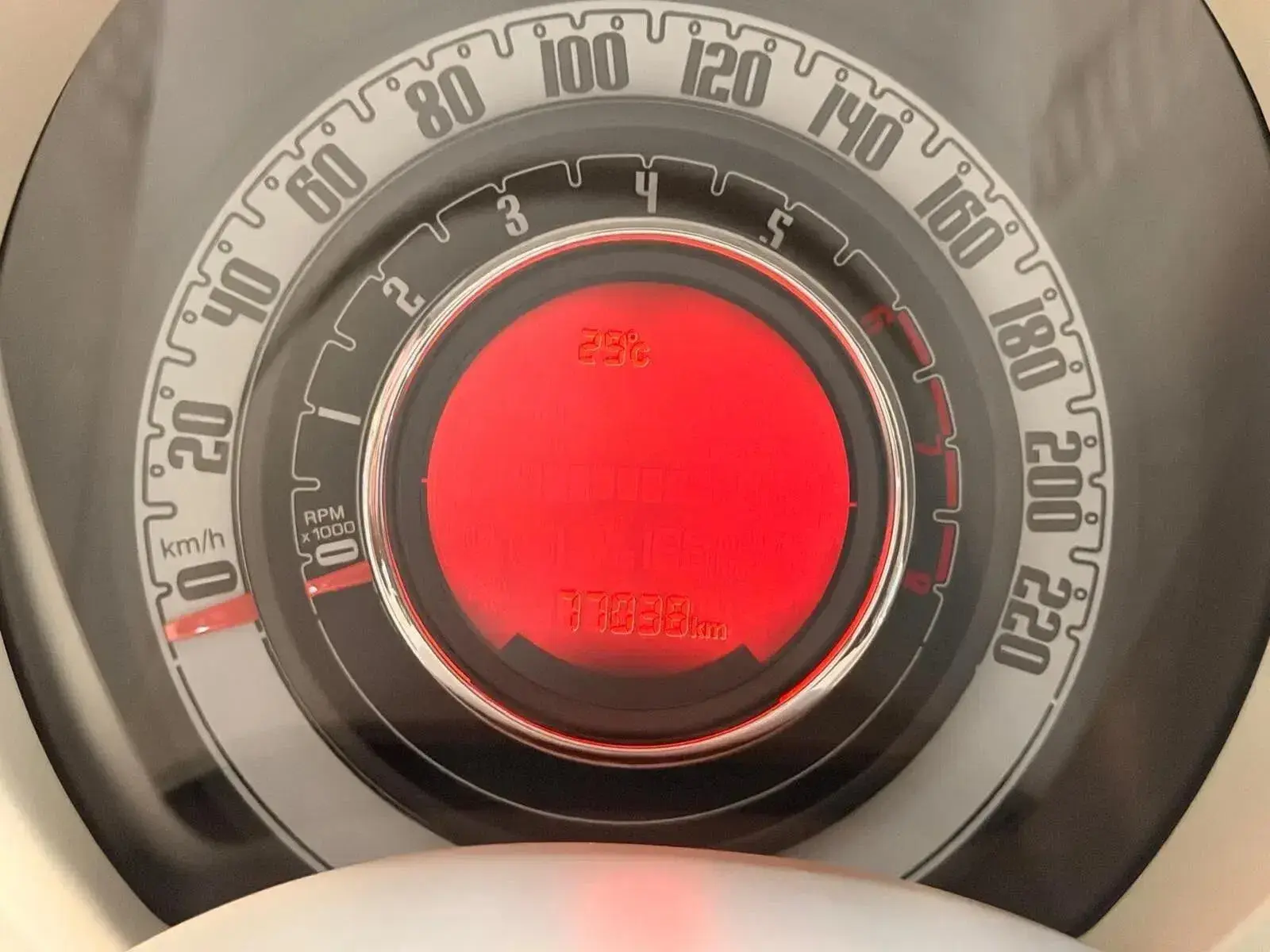 Fiat 500 1.0 Hybrid Lounge 9
