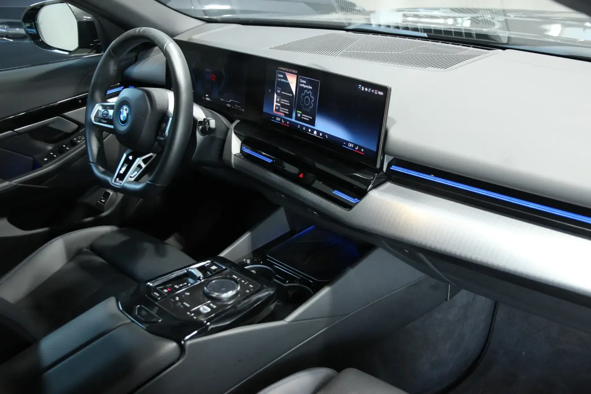 BMW 530 e Pack Desportivo M 3