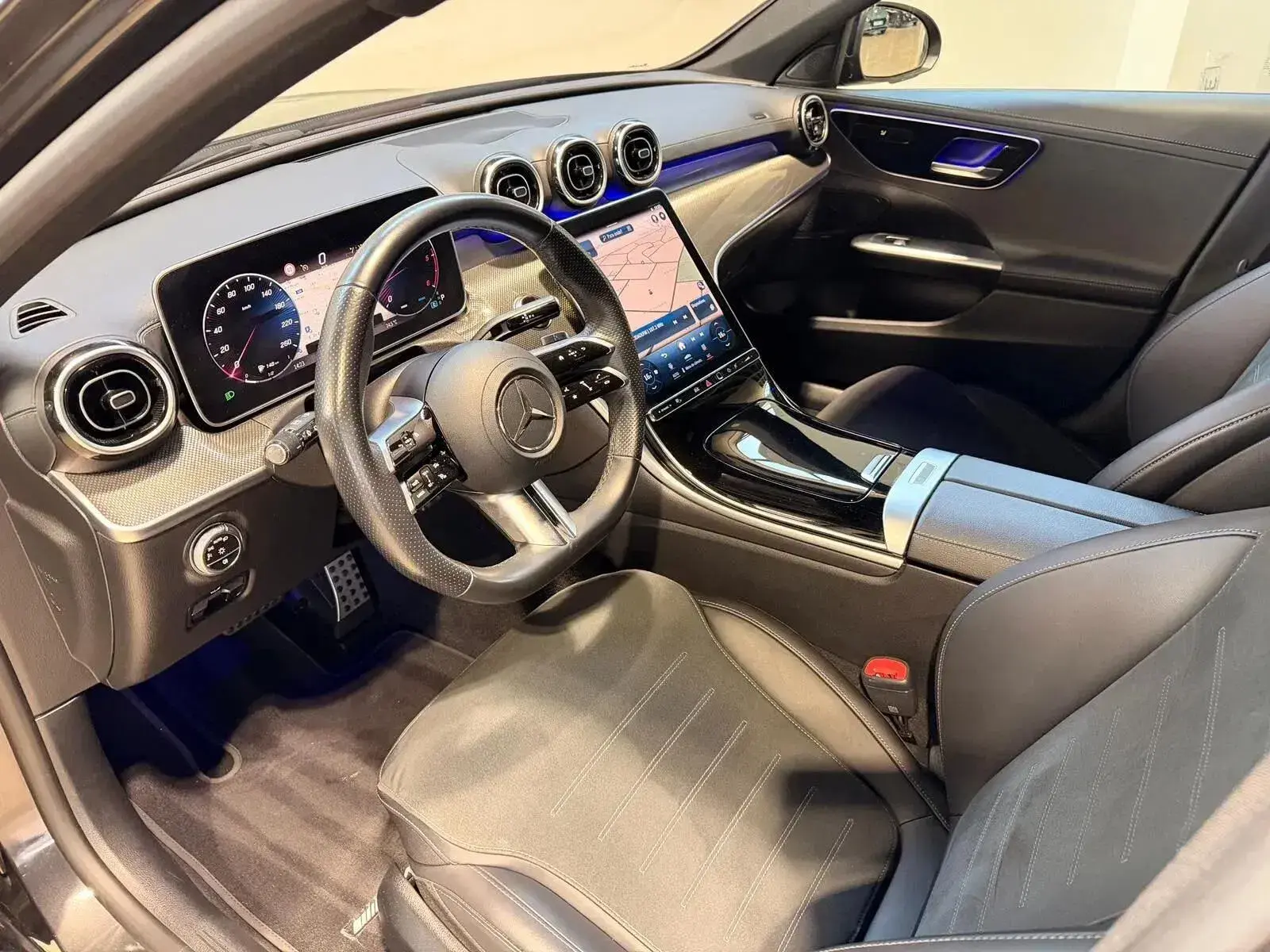 Mercedes-Benz C 300 d AMG Line 38