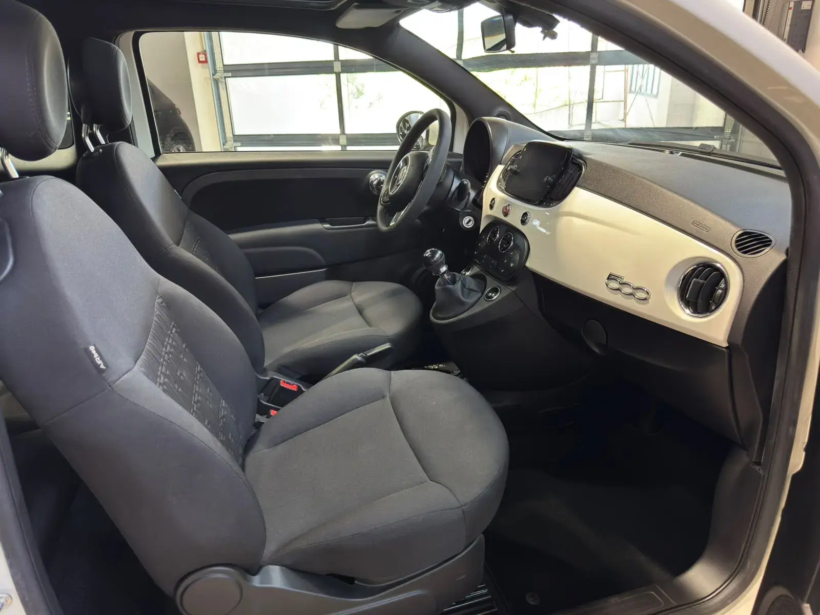 Fiat 500 1.0 Hybrid Lounge 4