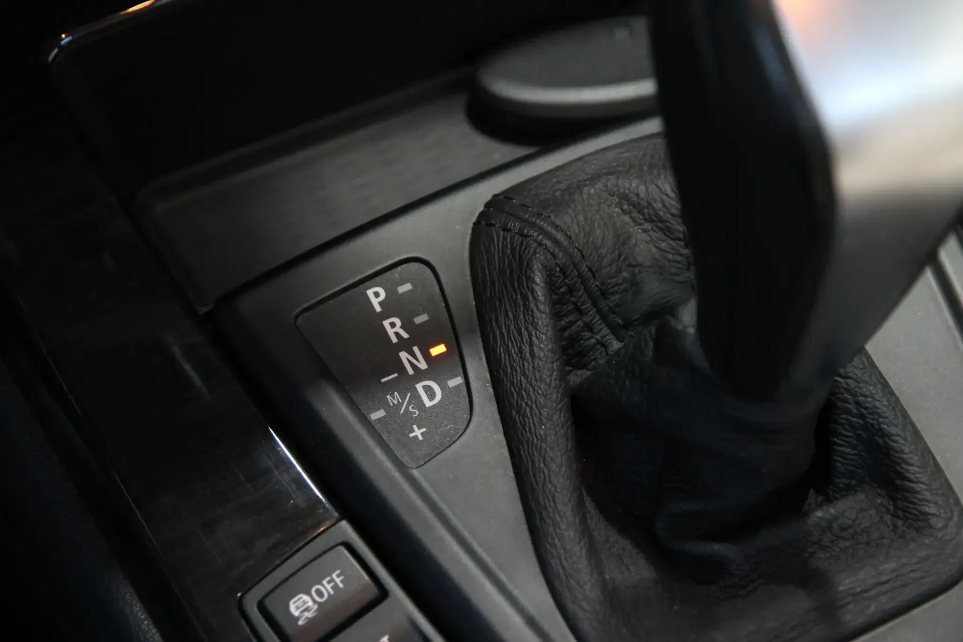 BMW Z4 23 i Auto 10