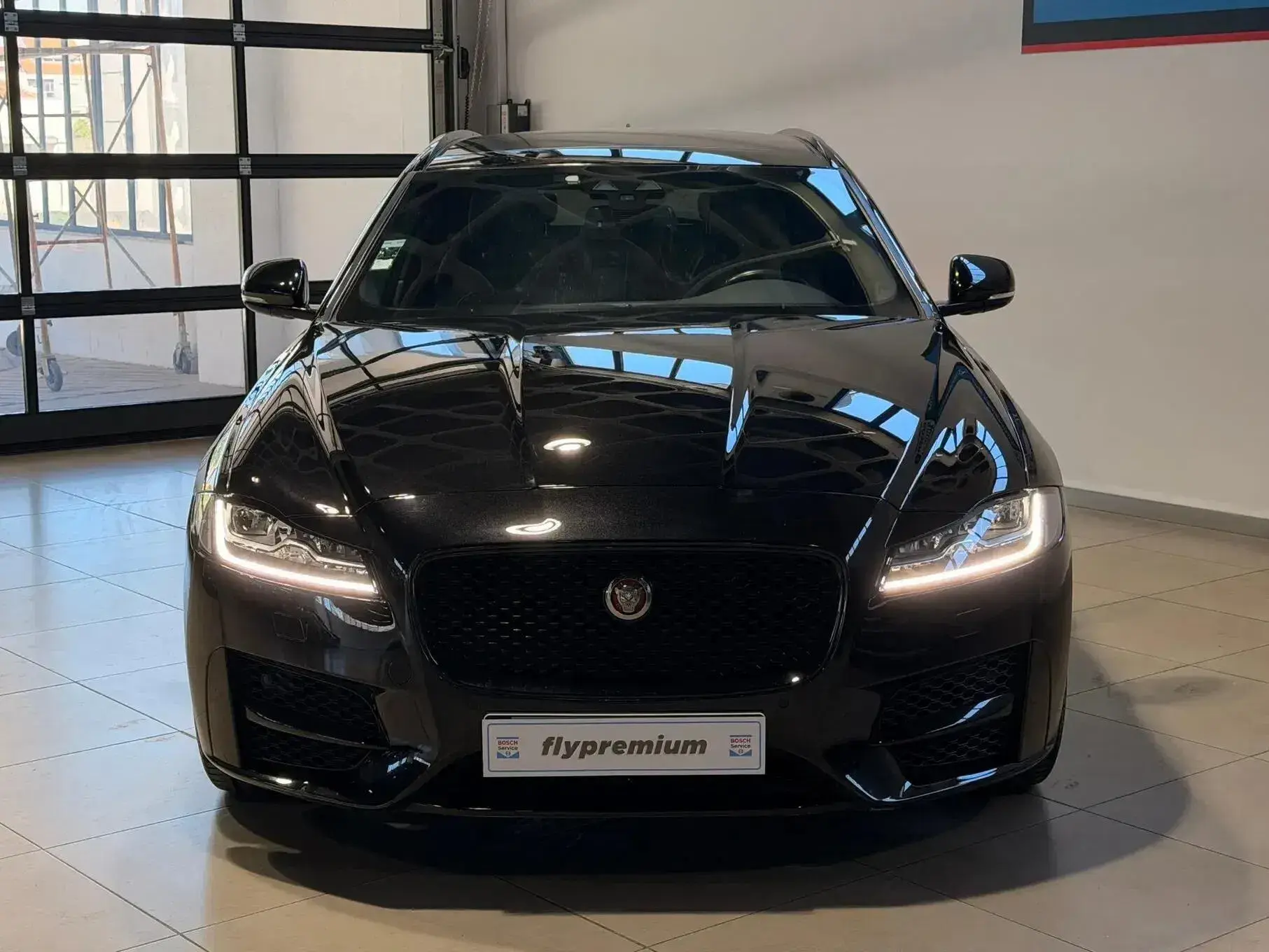 Jaguar XF Sportbrake 2.0 D R-Sport Aut. 4