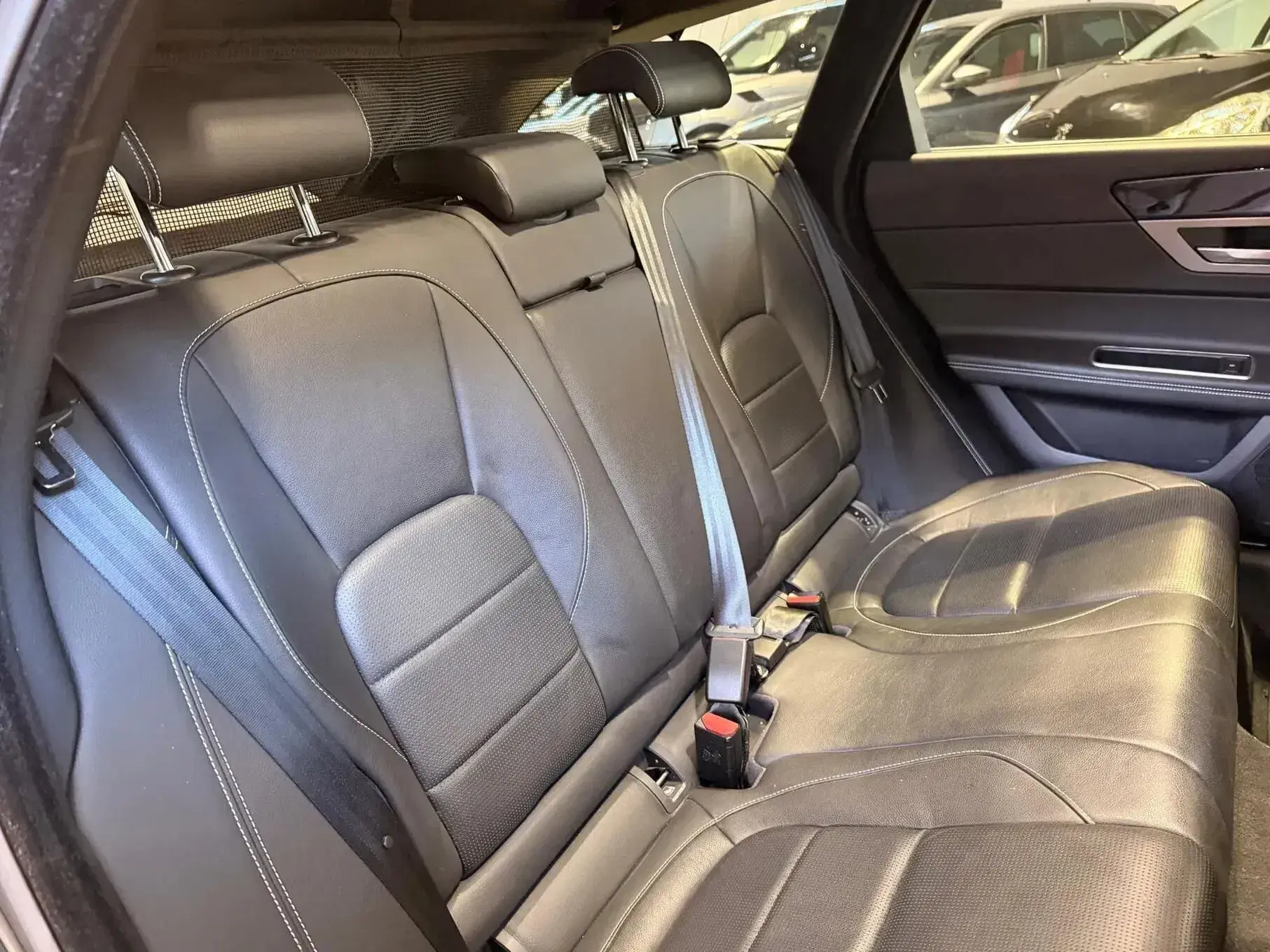 Jaguar XF Sportbrake 2.0 D R-Sport Aut. 23