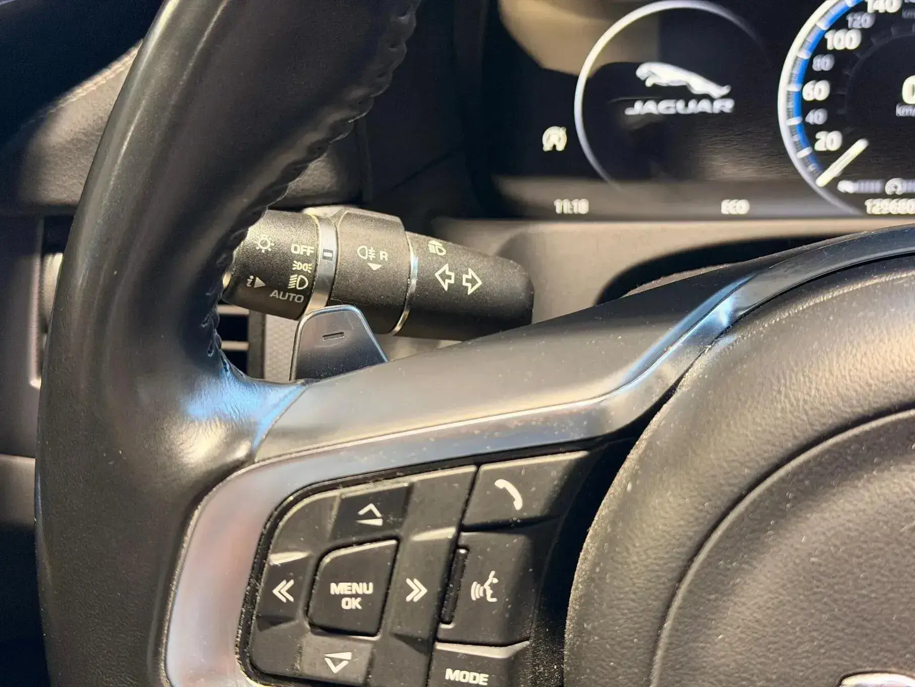 Jaguar XF Sportbrake 2.0 D R-Sport Aut. 25
