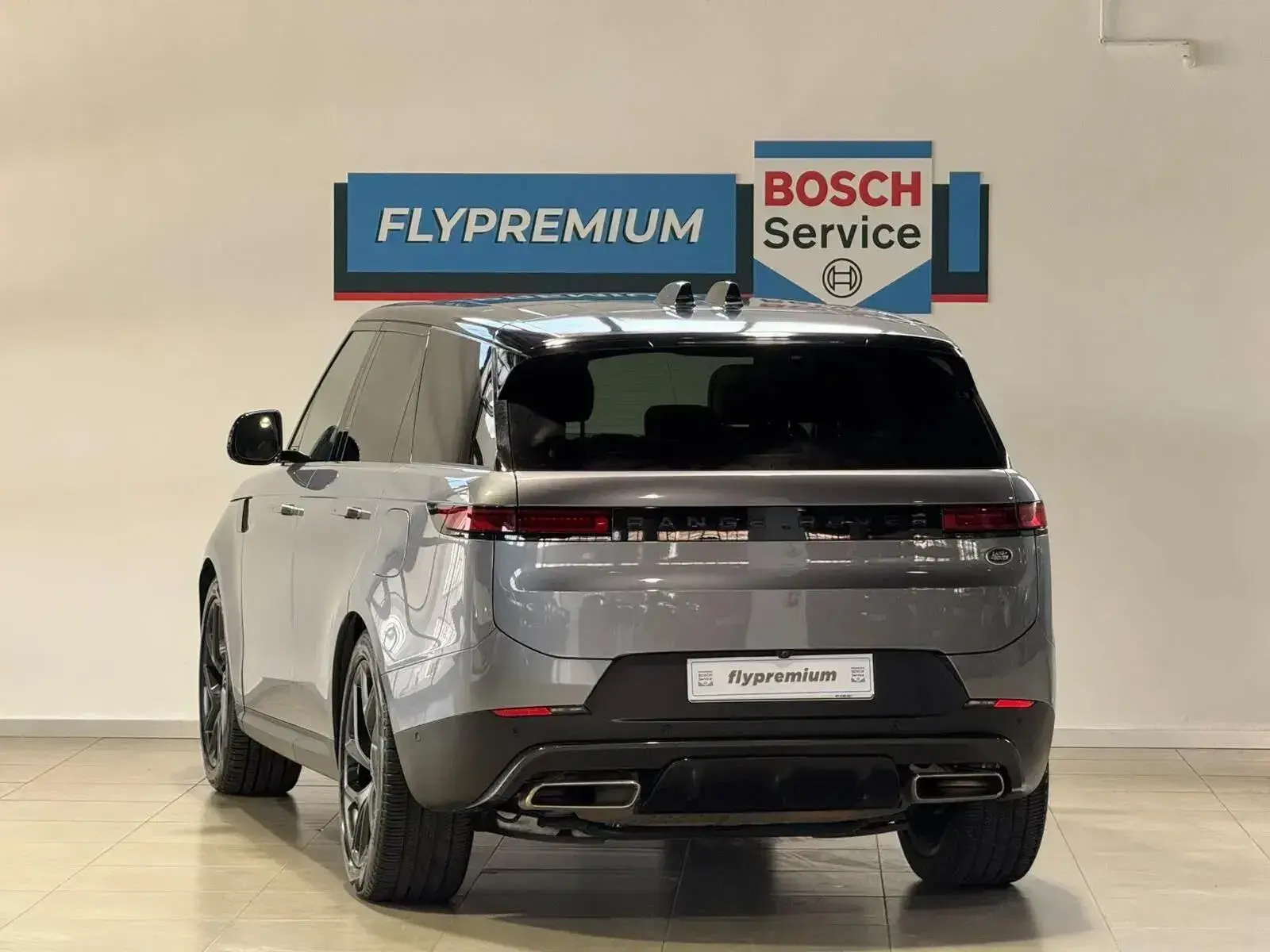 Land Rover Range Rover Sport 3.0 P440e Dynamic SE 47