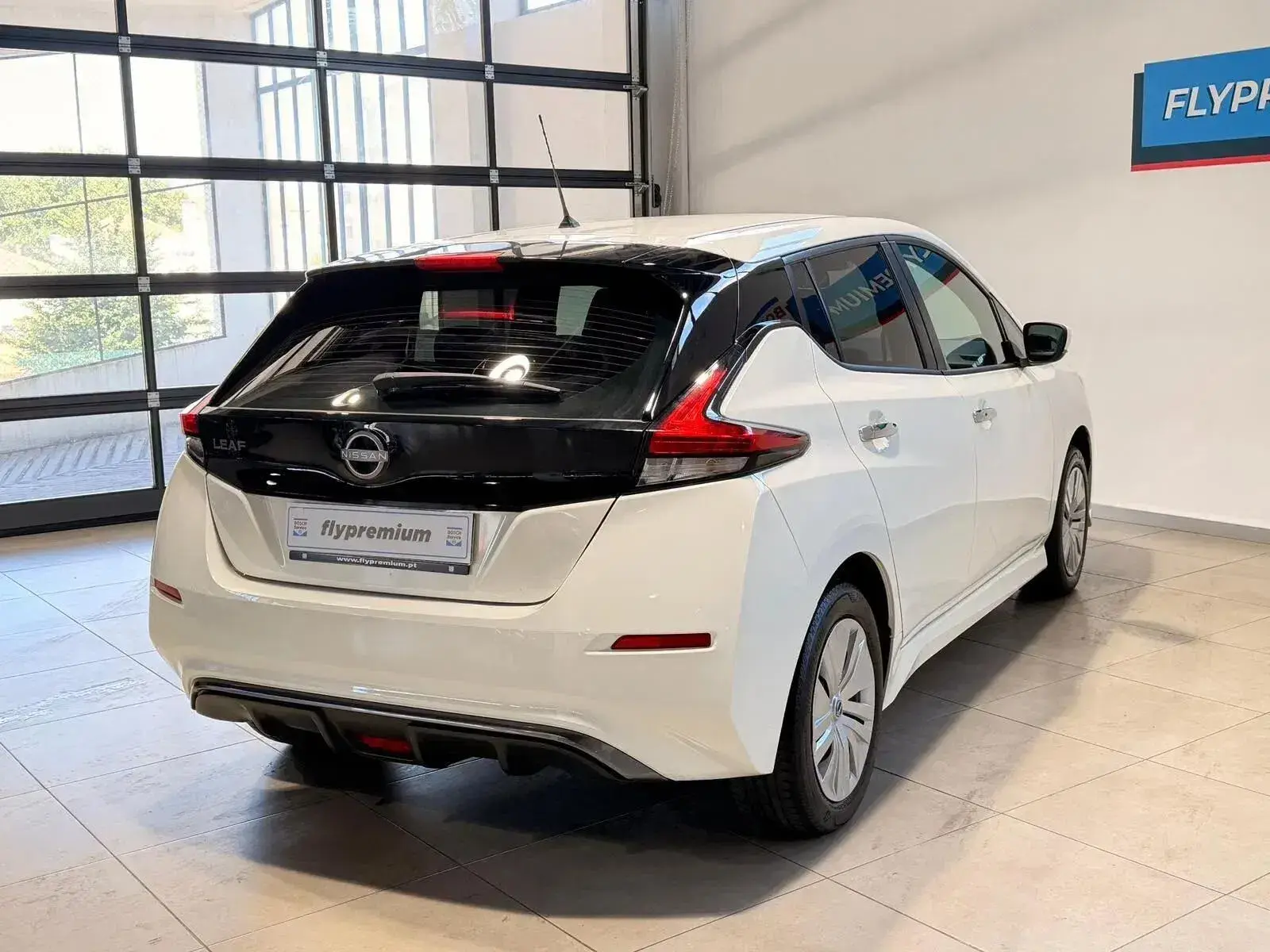 Nissan Leaf 40 kWh 25