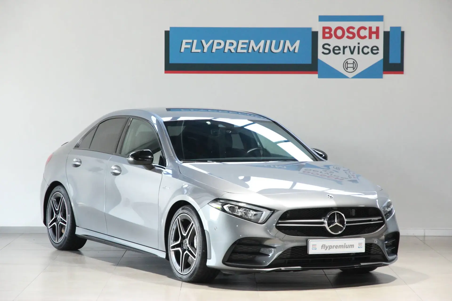 Mercedes-Benz A 35 AMG 4Matic Speedshift DCT 7G 1