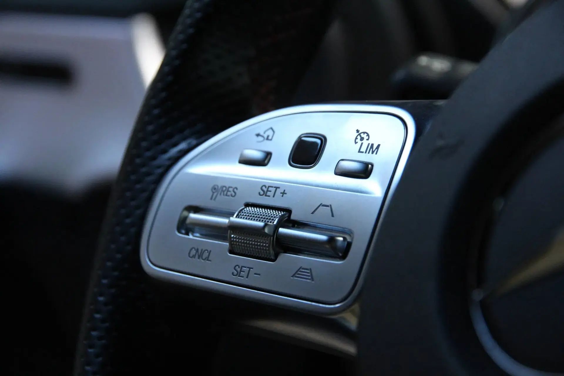 Mercedes-Benz A 35 AMG 4Matic Speedshift DCT 7G 15