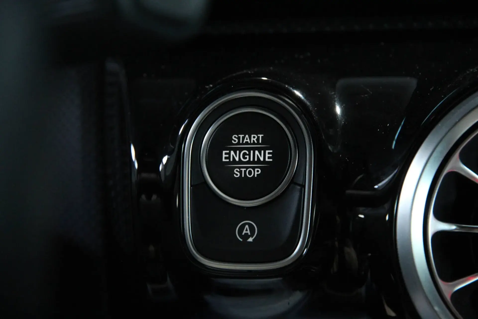 Mercedes-Benz A 35 AMG 4Matic Speedshift DCT 7G 17