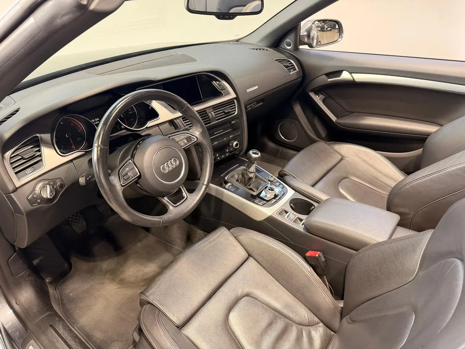 Audi A5 Cabrio 2.0 TDi S-line 2