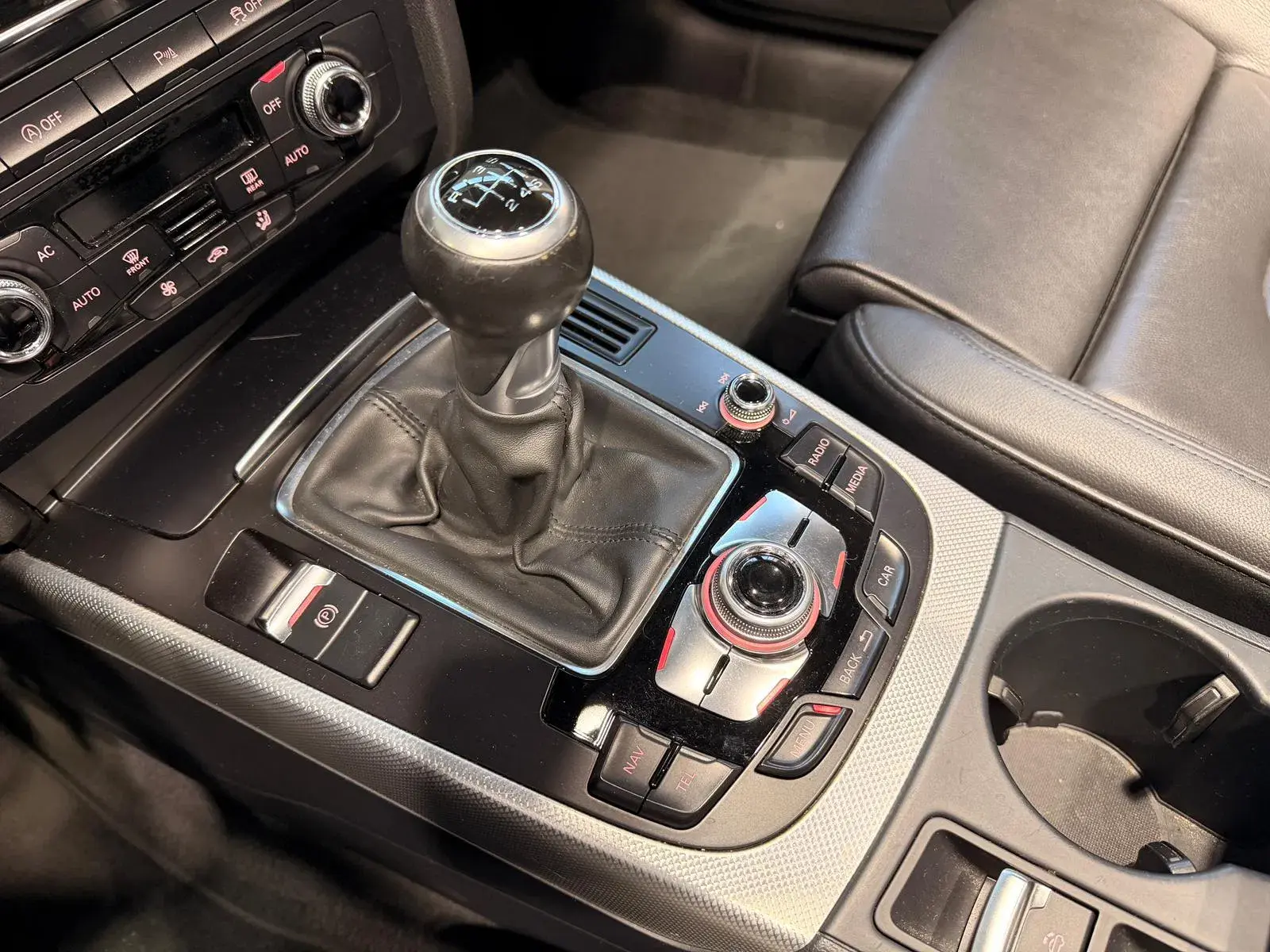 Audi A5 Cabrio 2.0 TDi S-line 6