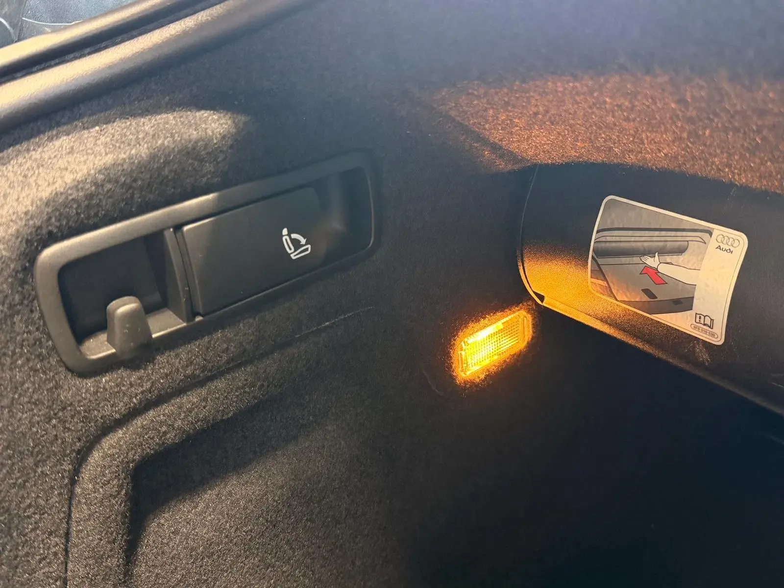 Audi A5 Cabrio 2.0 TDi S-line 13