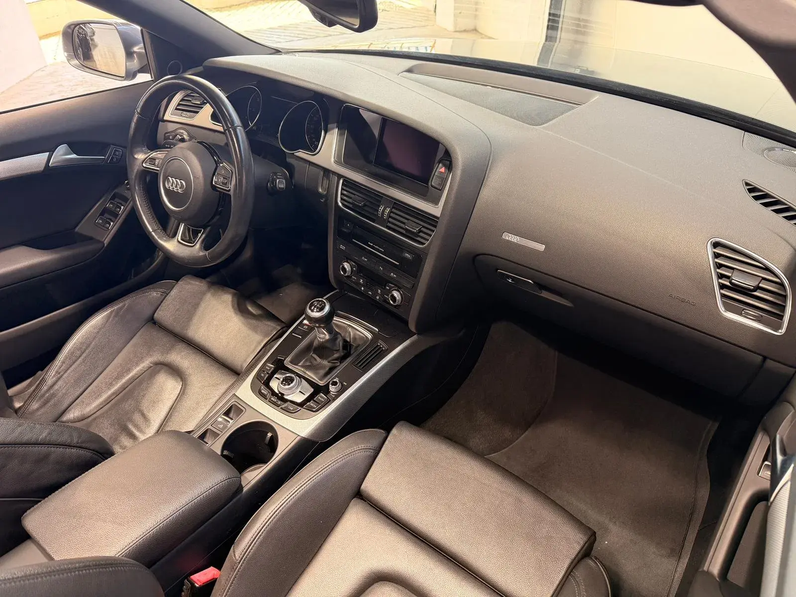 Audi A5 Cabrio 2.0 TDi S-line 33