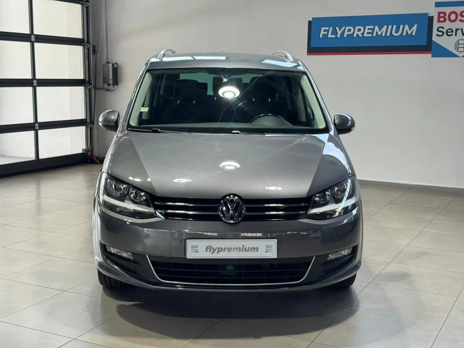 Volkswagen Sharan 2.0 TDi Confortline 12