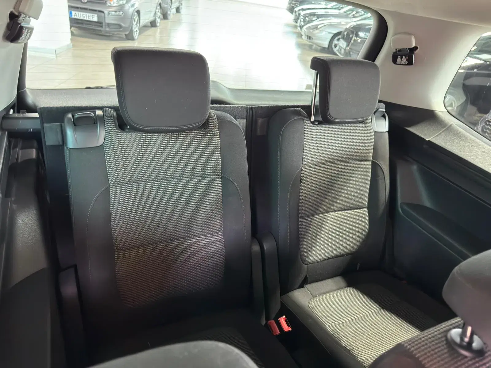 Volkswagen Sharan 2.0 TDi Confortline 26