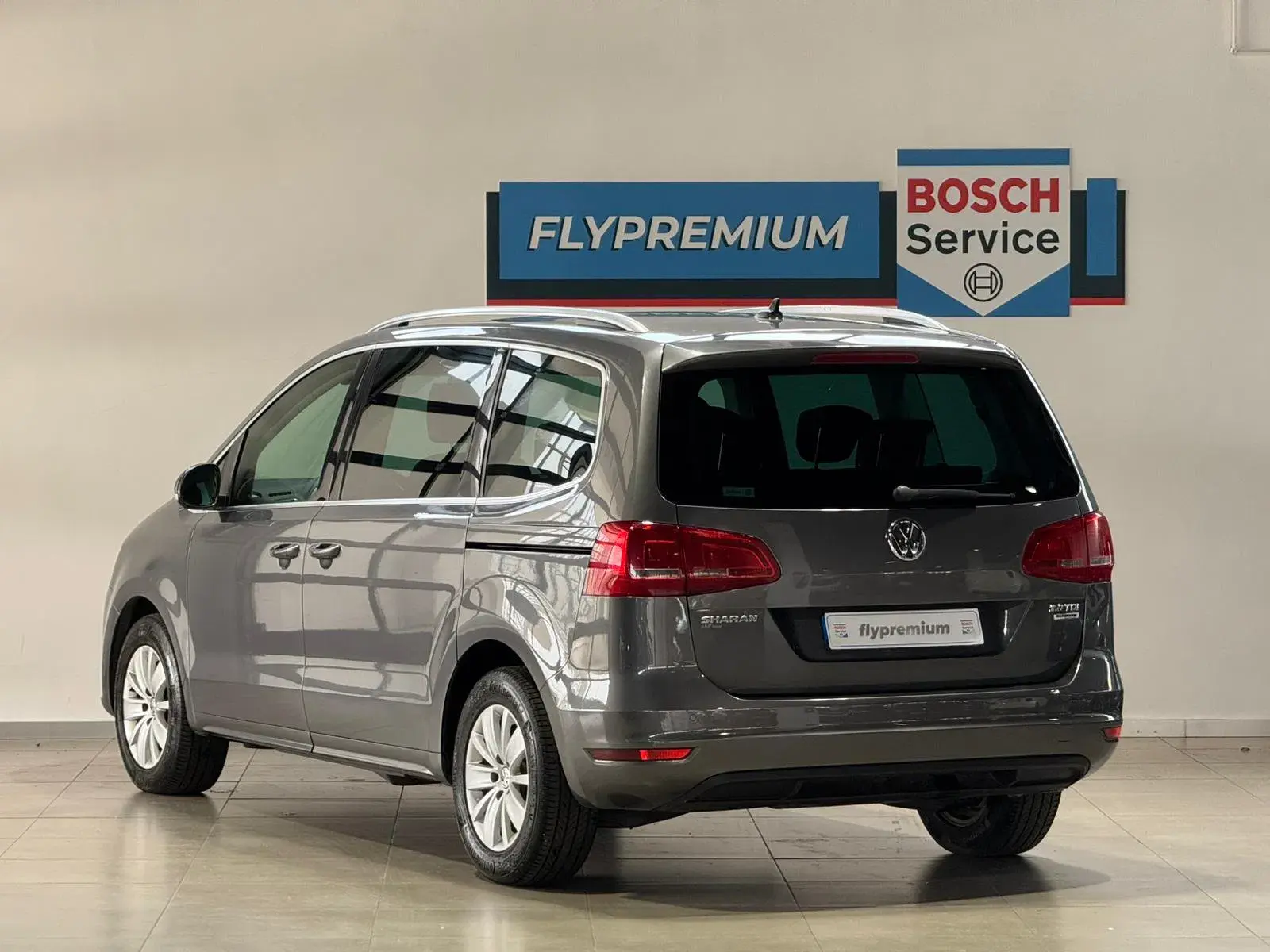 Volkswagen Sharan 2.0 TDi Confortline 31