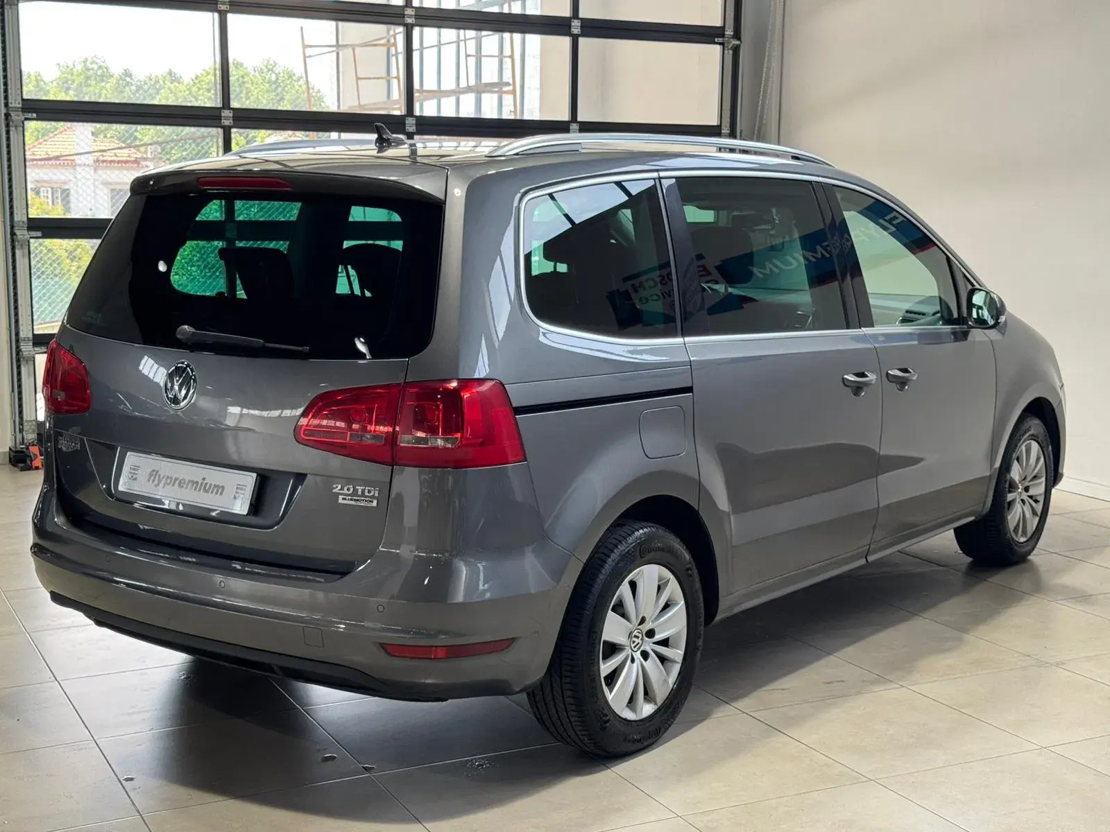 Volkswagen Sharan 2.0 TDi Confortline 33