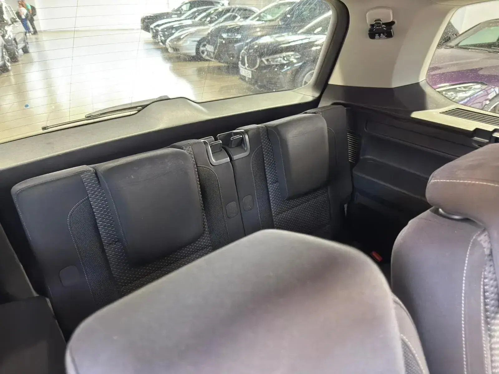 Volkswagen Touran 2.0 TDI Confortline 18