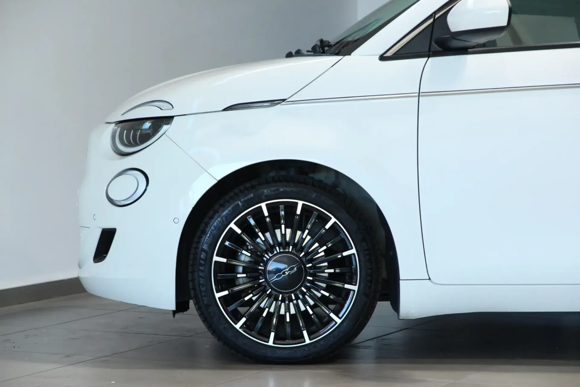 Fiat 500e La Prima 26